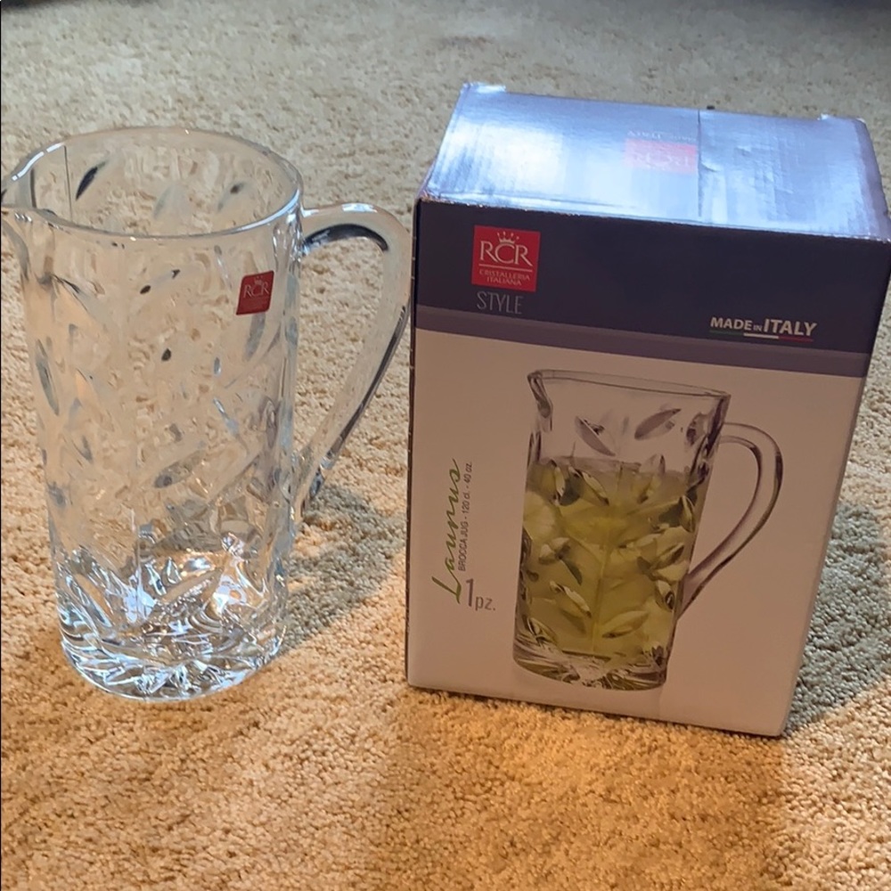 Beautiful Italian Made Jug / Vase